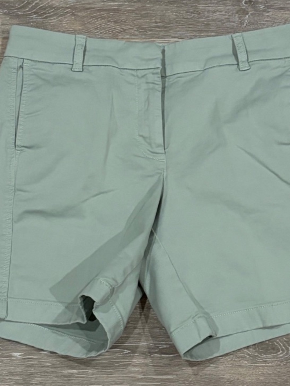 J. Crew  Womens Chino Shorts 7 inch